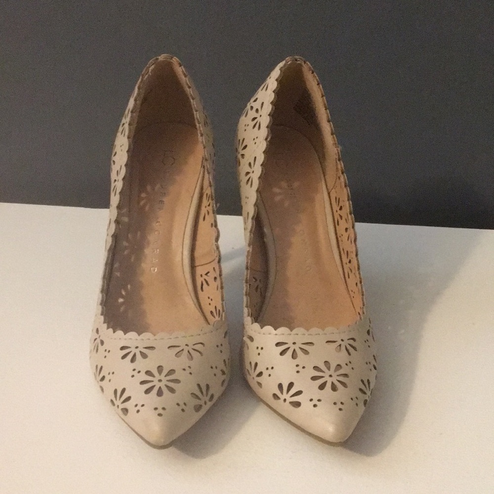 Pointed heels
